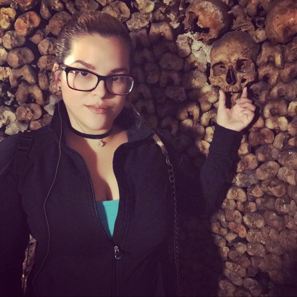 Meet your Posher, Josy - Picture 4 of 8